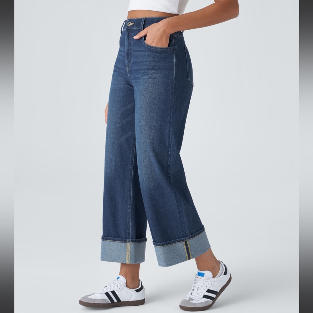 NWT HALARA flex denim. Size Large